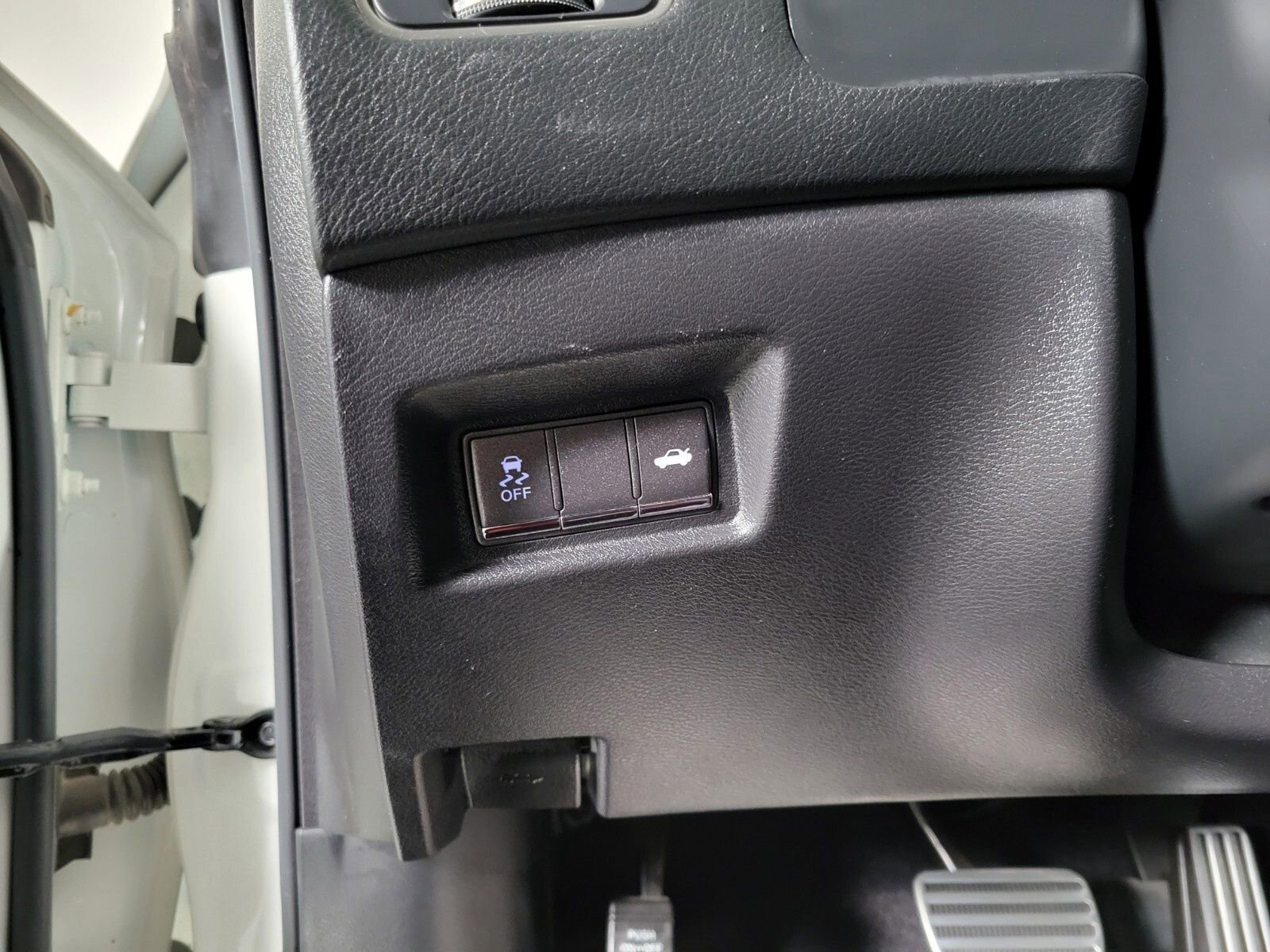 Used 2022 INFINITI Q60 Red Sport 400 image 29