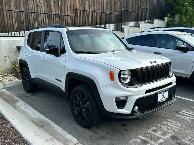 Used 2023 Jeep Renegade Altitude w/ Convenience Group I AWD/4WD image 2
