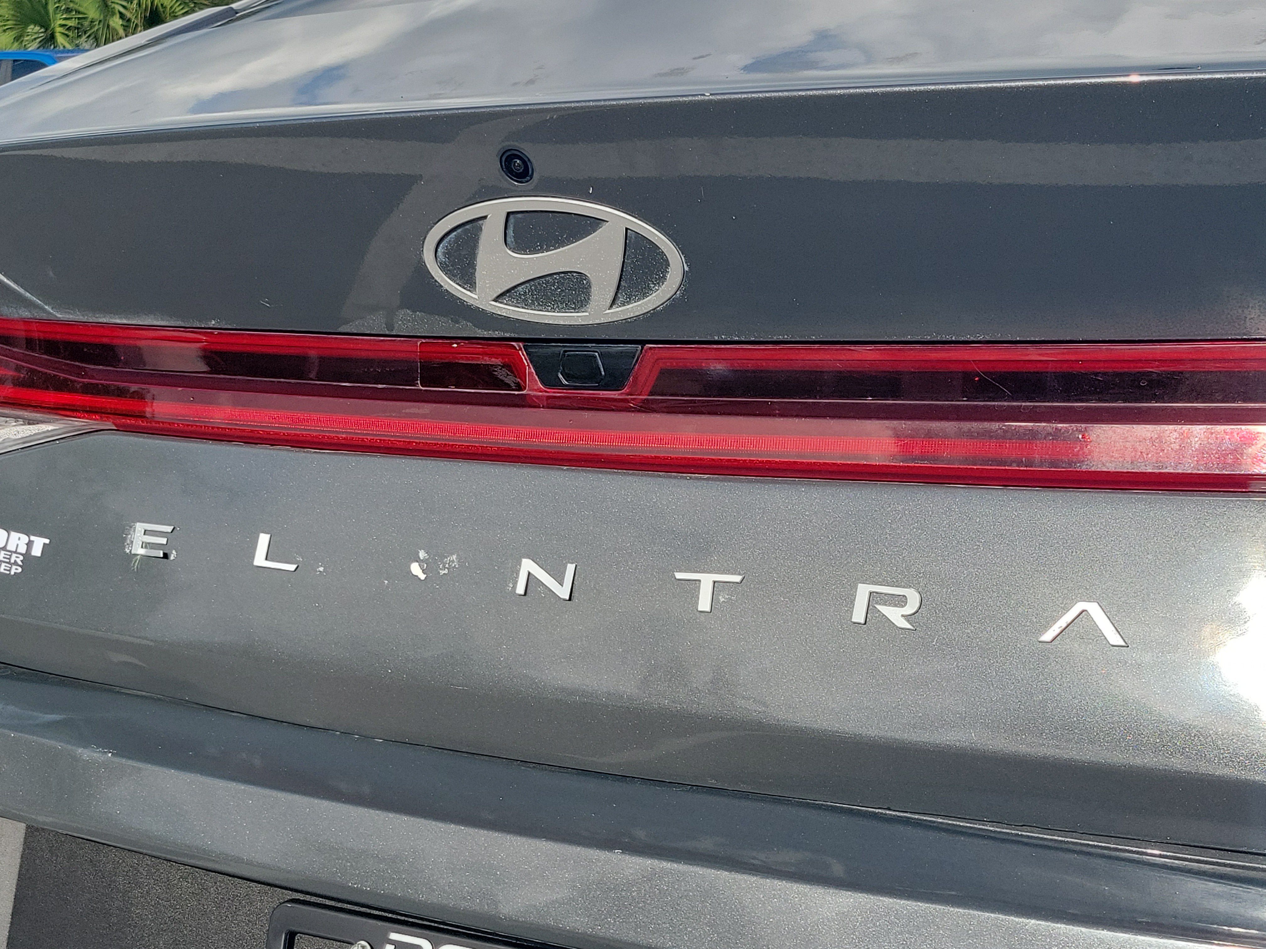 Used 2026 Hyundai Elantra Hybrid FWD image 9