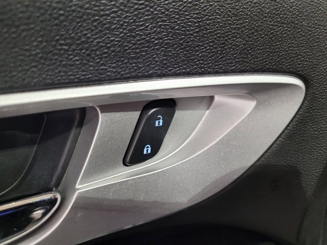 Used 2016 Chevrolet Equinox LT image 39