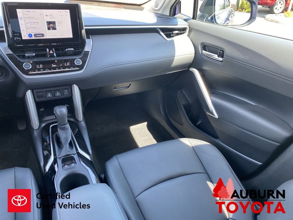 Certified 2025 Toyota Corolla Cross XLE w/ Convenience Package FWD image 27