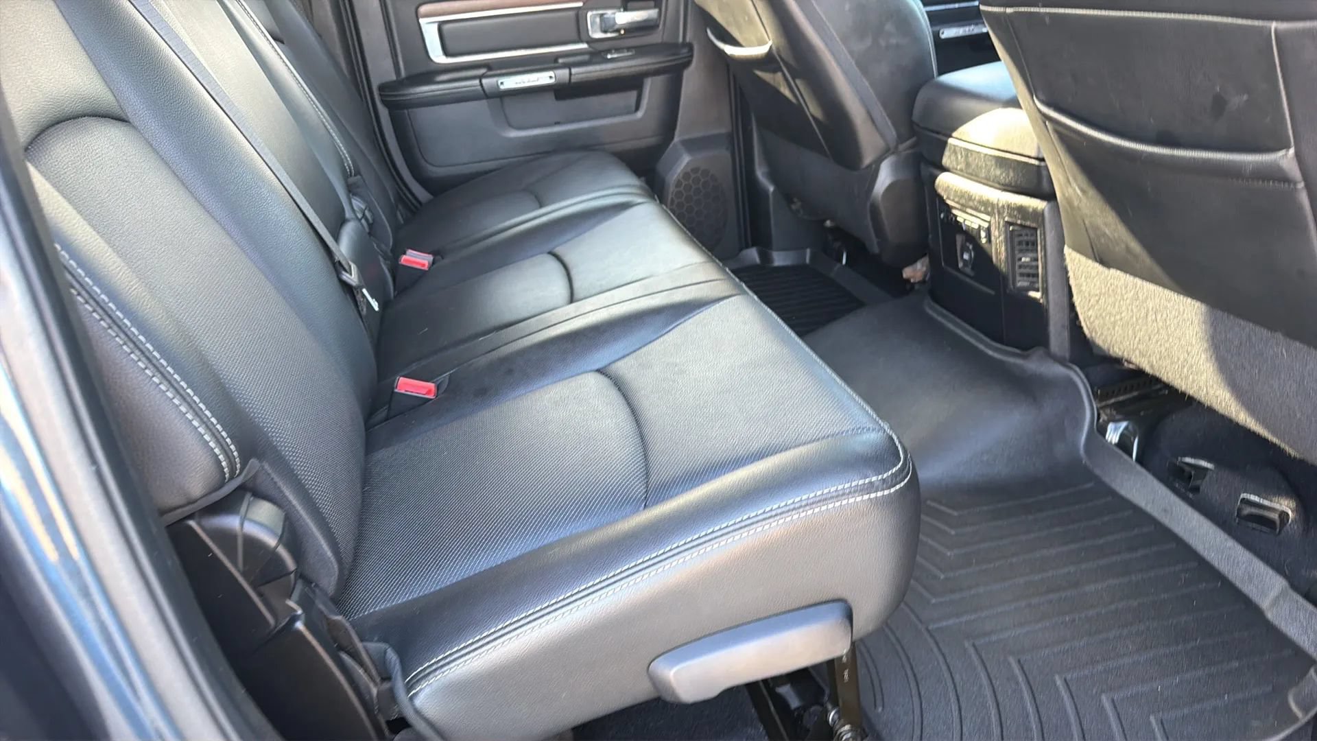 Used 2013 RAM 3500 Laramie AWD/4WD image 69