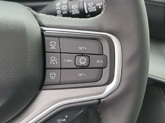 New 2026 Jeep Grand Wagoneer Limited AWD/4WD image 12