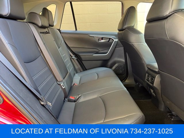 Used 2022 Toyota RAV4 XLE Premium AWD/4WD image 29