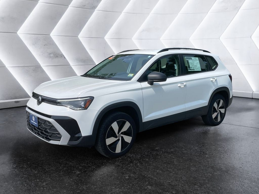 Used 2025 Volkswagen Taos S AWD/4WD image 2