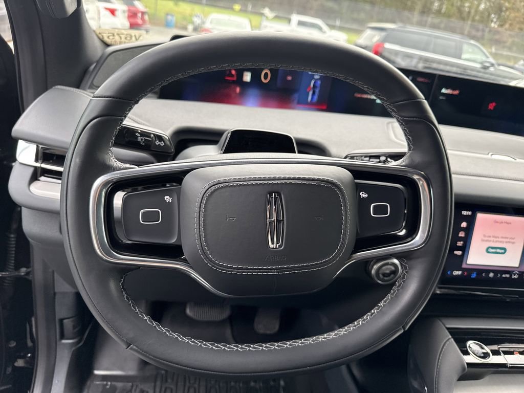 Used 2025 Lincoln Navigator Reserve w/ Jet Appearance Package image 24
