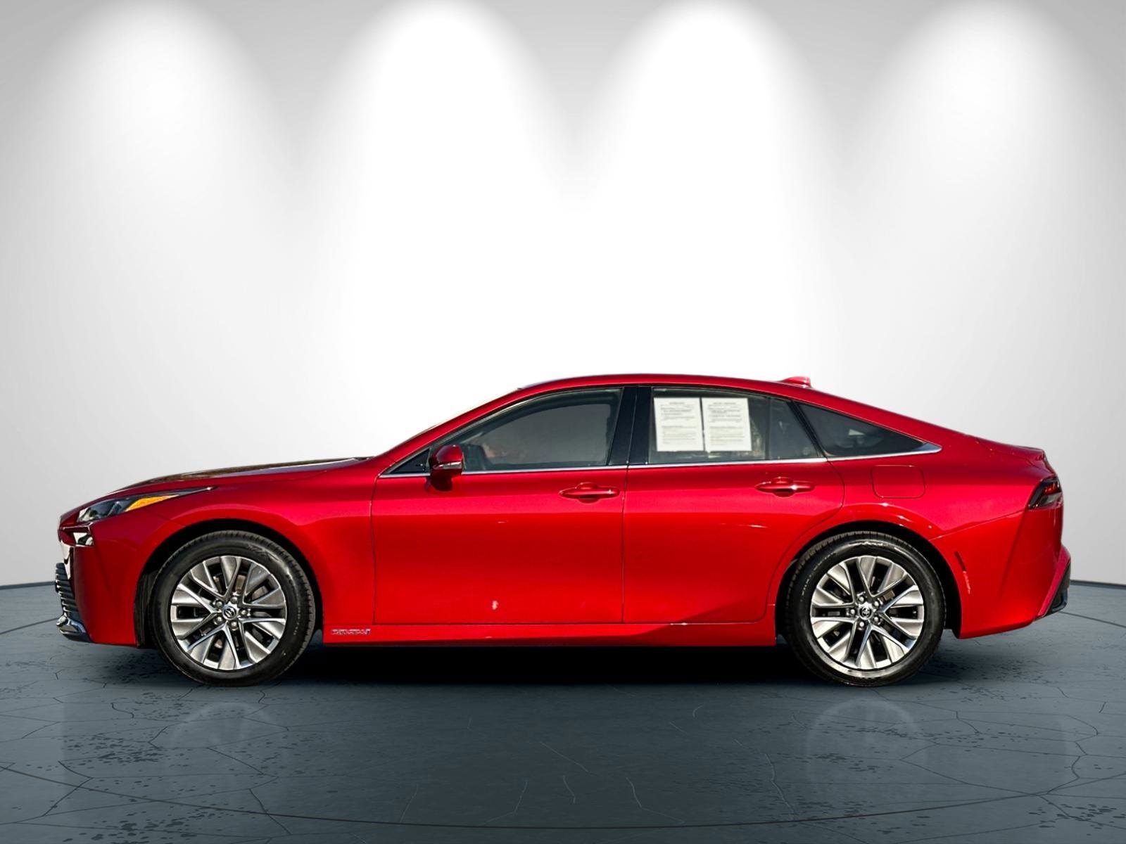 Used 2022 Toyota Mirai XLE image 7