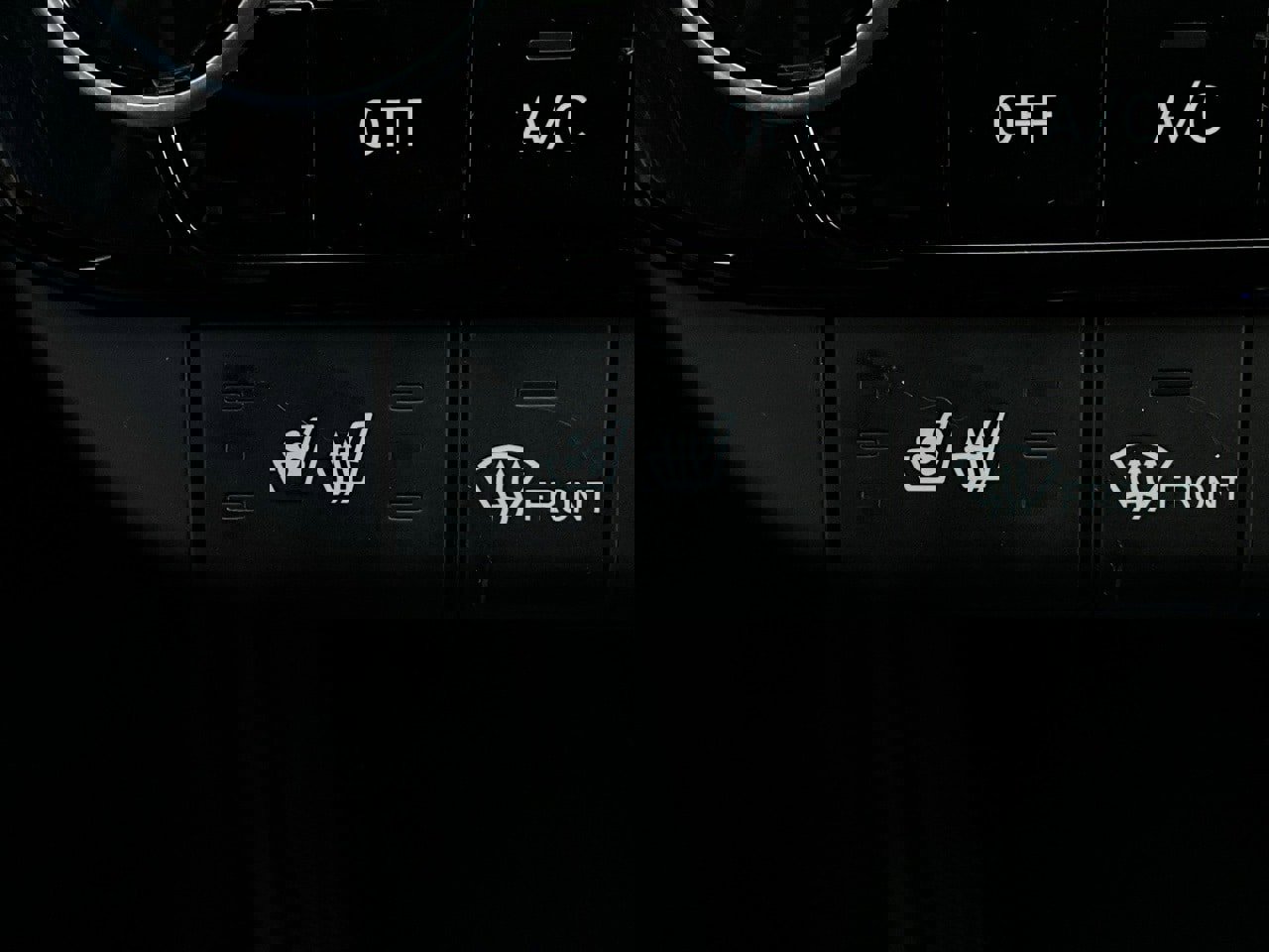 Used 2025 Hyundai Elantra Limited image 31