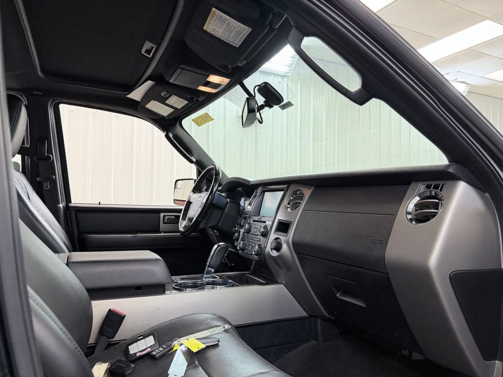Used 2015 Ford Expedition EL Limited w/ Equipment Group 301A AWD/4WD image 39