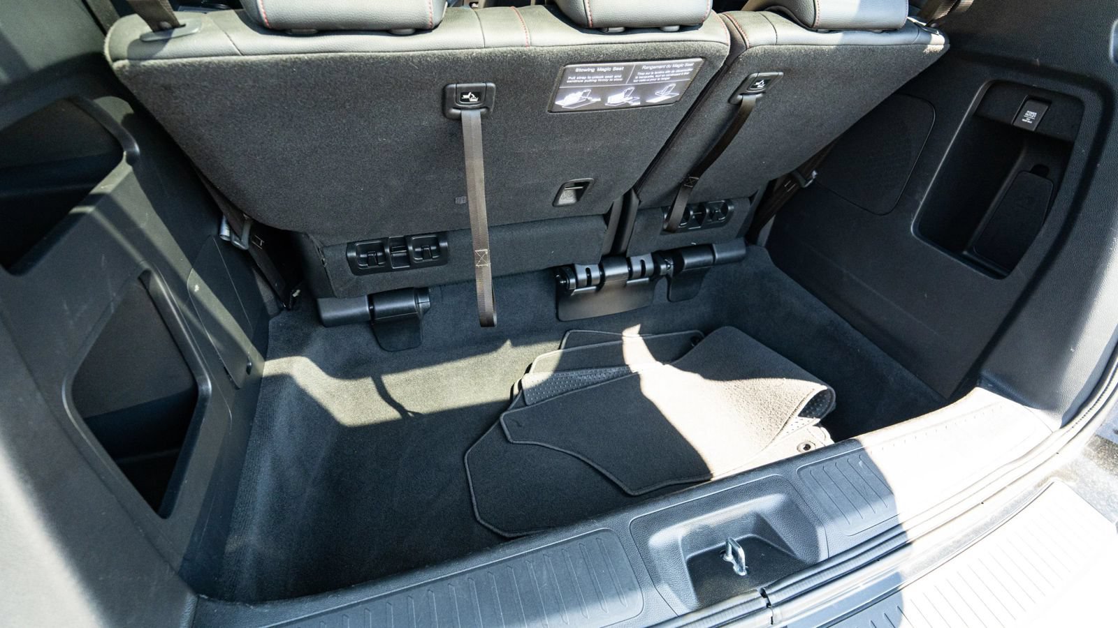 Used 2025 Honda Odyssey Sport-L image 22