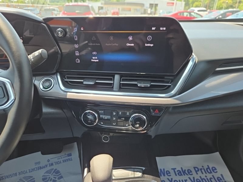 Used 2025 Chevrolet Trax ACTIV w/ Driver Confidence Package FWD image 30
