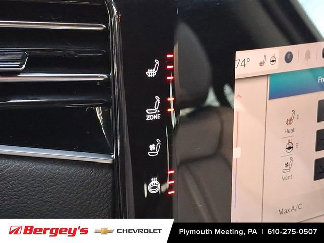 Used 2024 Jeep Wagoneer L Series II w/ Flexible Seating Group image 29