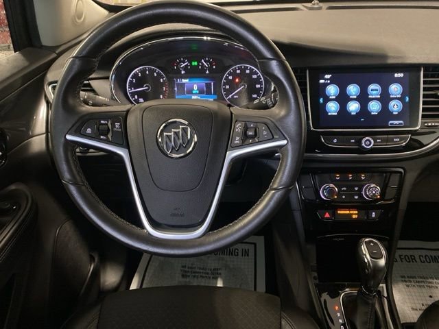 Used 2020 Buick Encore Preferred image 2