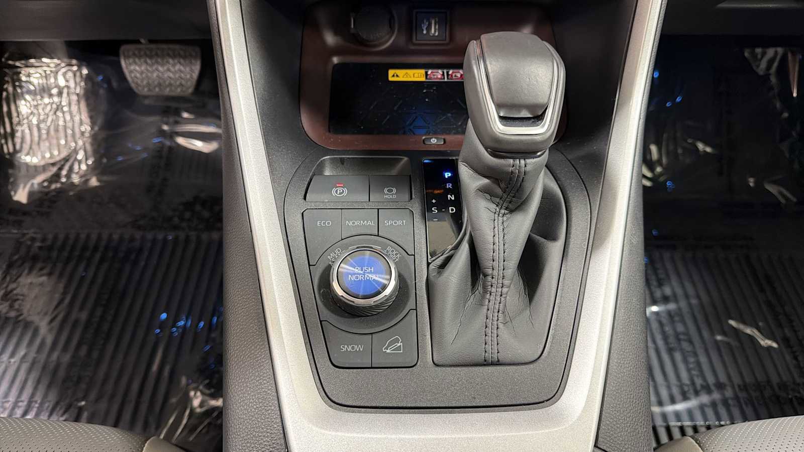 Certified 2025 Toyota RAV4 Limited image 22