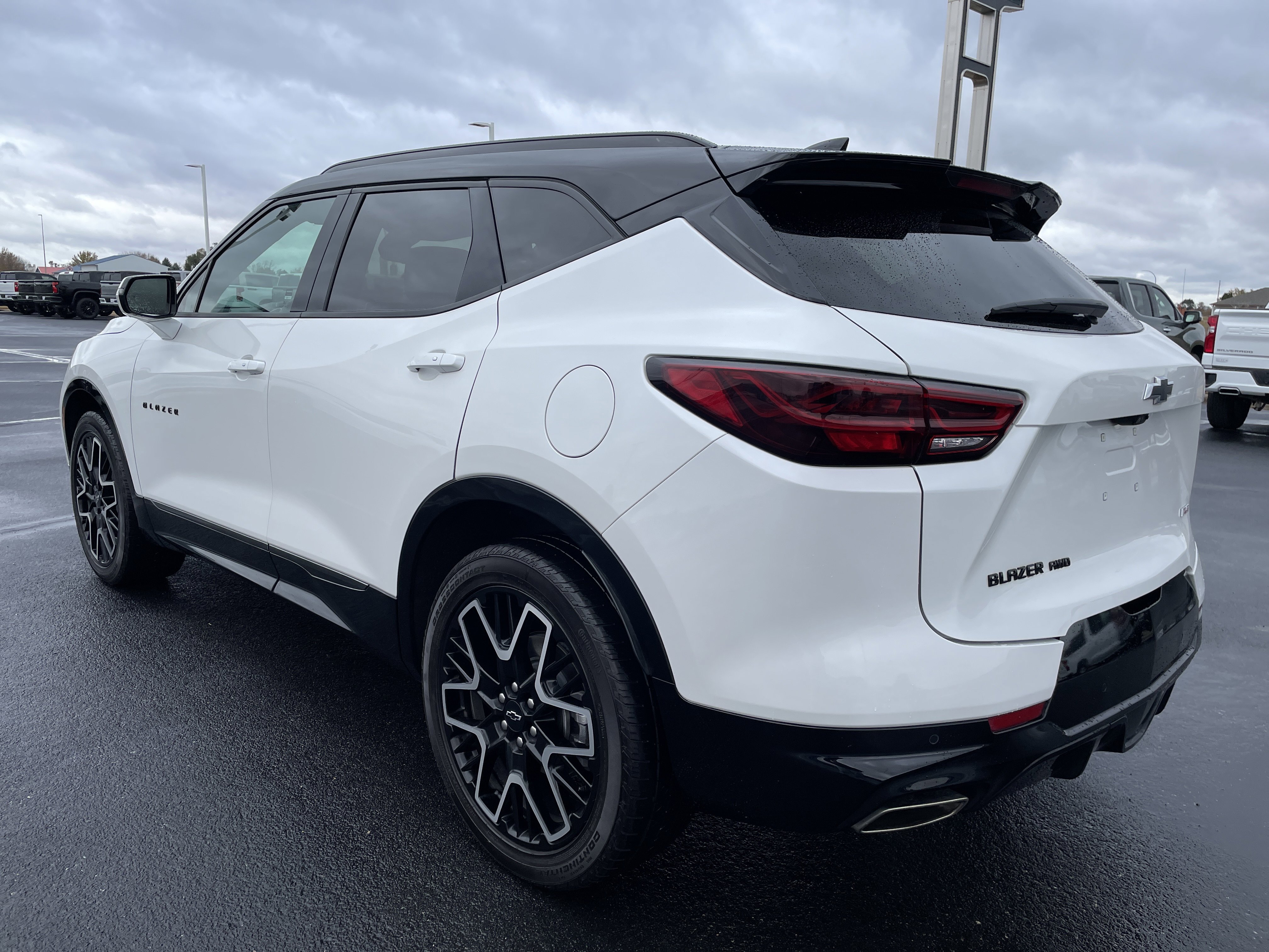 Certified 2024 Chevrolet Blazer RS w/ Driver Confidence II Package image 3