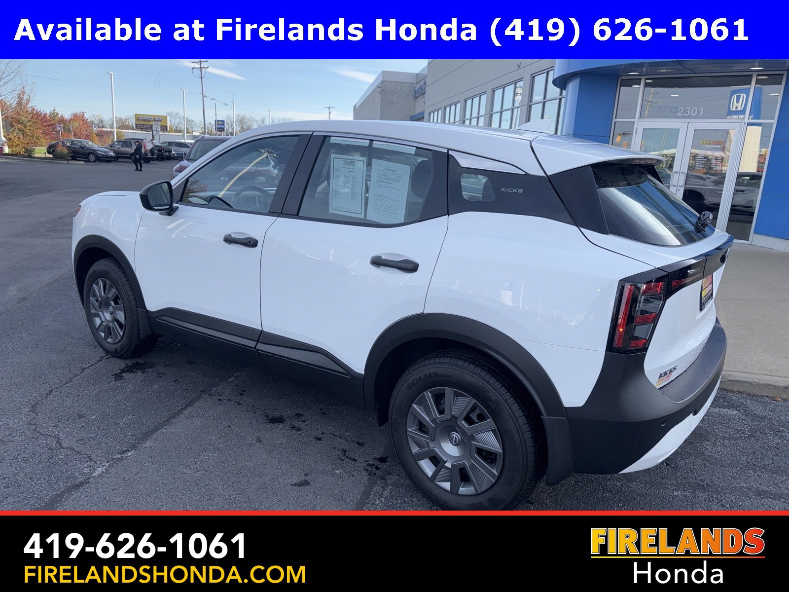 Used 2025 Nissan Kicks S image 3