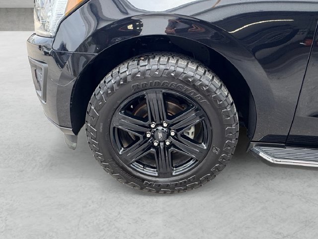 Used 2020 Ford Expedition Max XLT w/ Equipment Group 202A RWD image 23