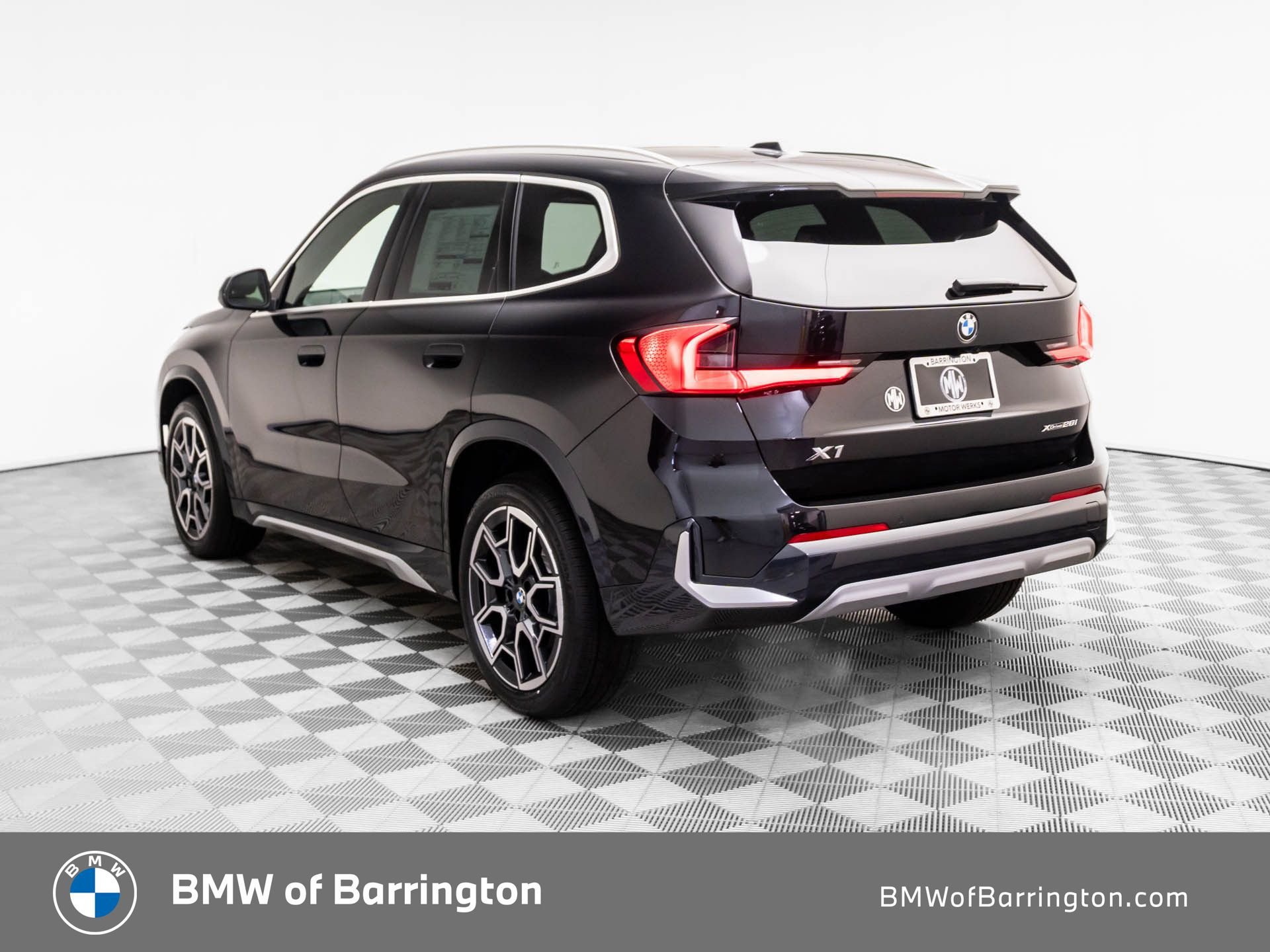 New 2026 BMW X1 xDrive28i w/ Convenience Package AWD/4WD image 3