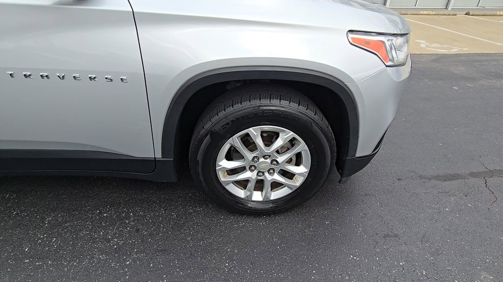 Used 2019 Chevrolet Traverse LS image 10