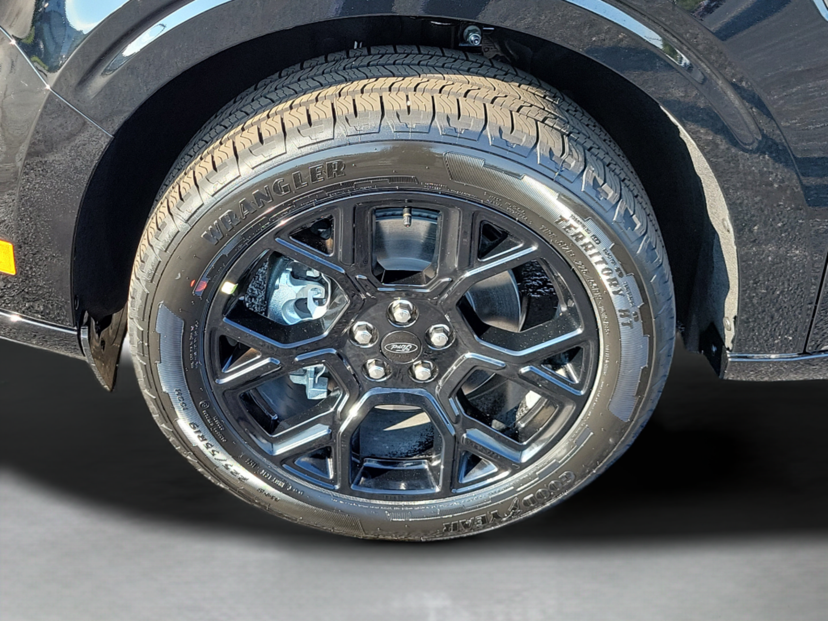 New 2026 Ford Maverick Lobo AWD/4WD image 7