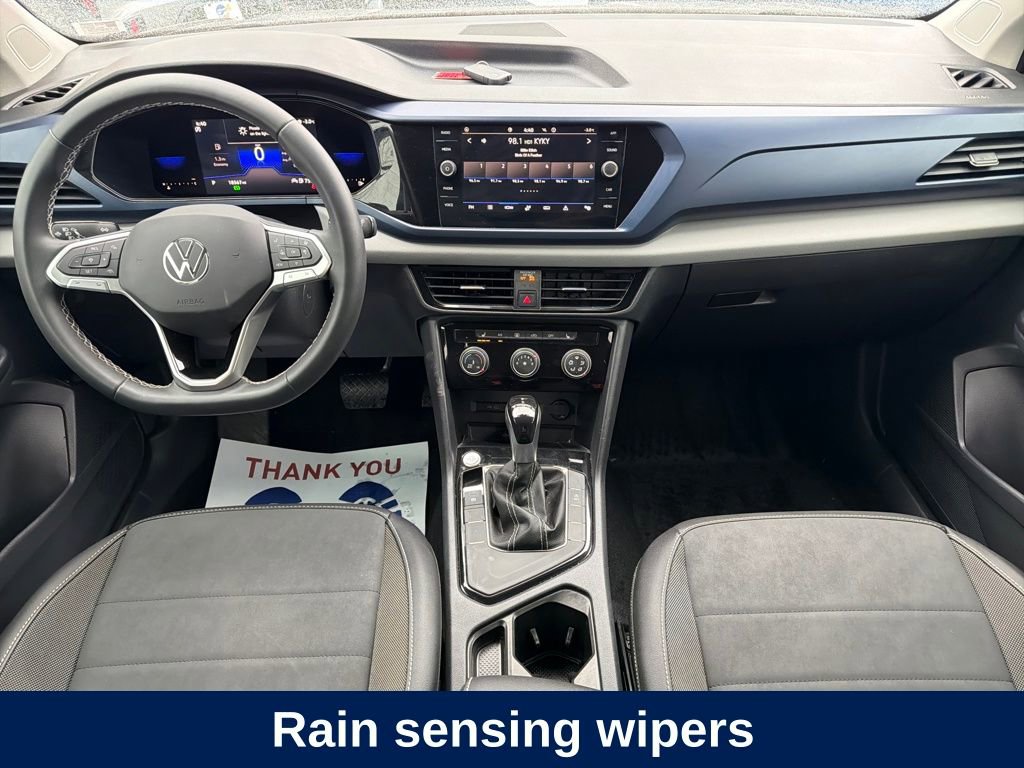 Used 2023 Volkswagen Taos SE w/ Black Wheel Package image 15