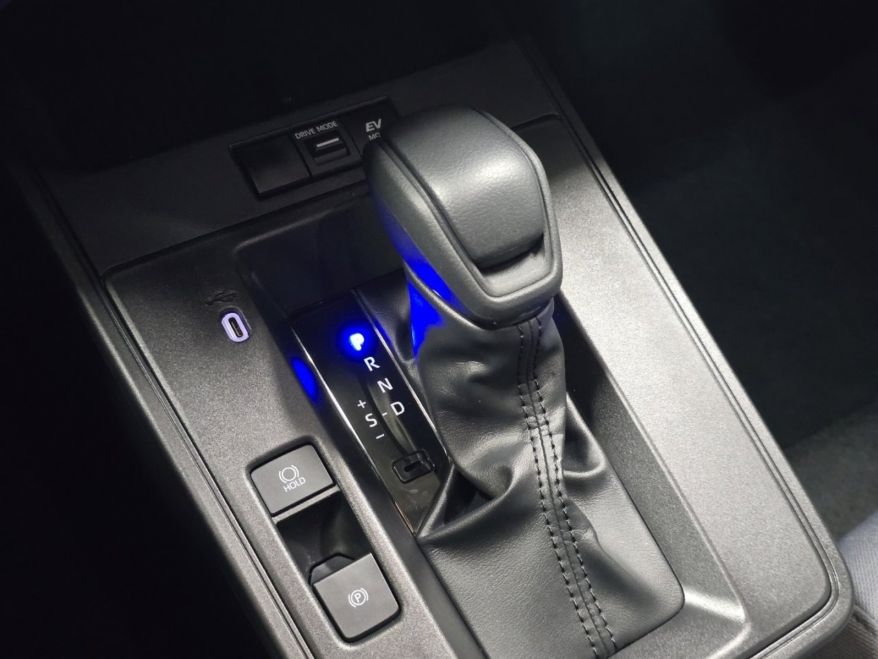 Certified 2026 Toyota Corolla Cross S image 31