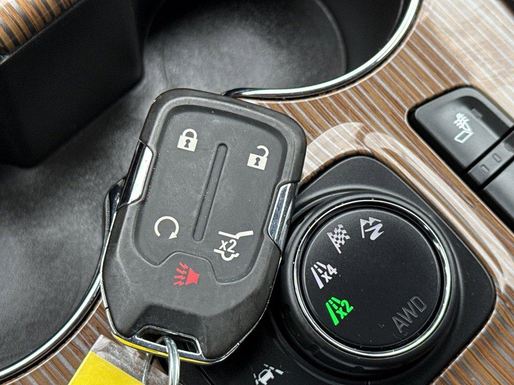 Used 2023 GMC Acadia SLE w/ Driver Convenience Package image 38