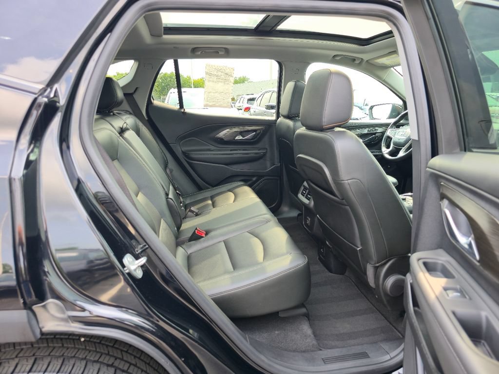 Certified 2022 GMC Terrain SLT w/ Tech Package AWD/4WD image 27