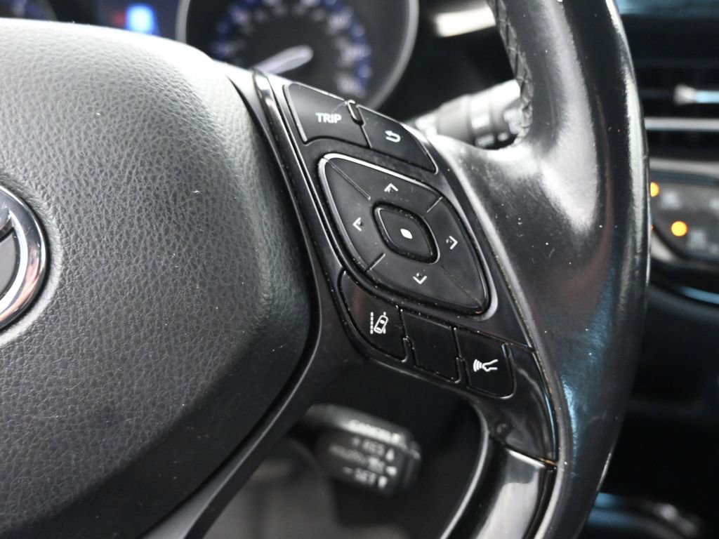 Used 2019 Toyota C-HR image 28