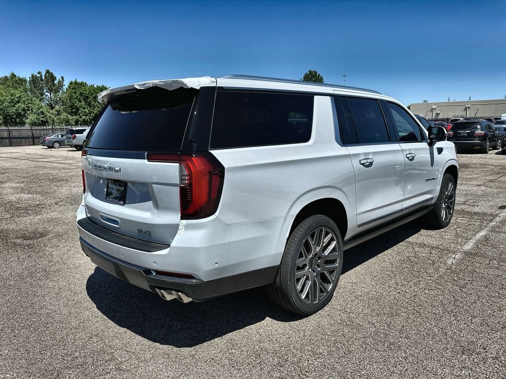 New 2026 GMC Yukon XL Denali Ultimate image 11