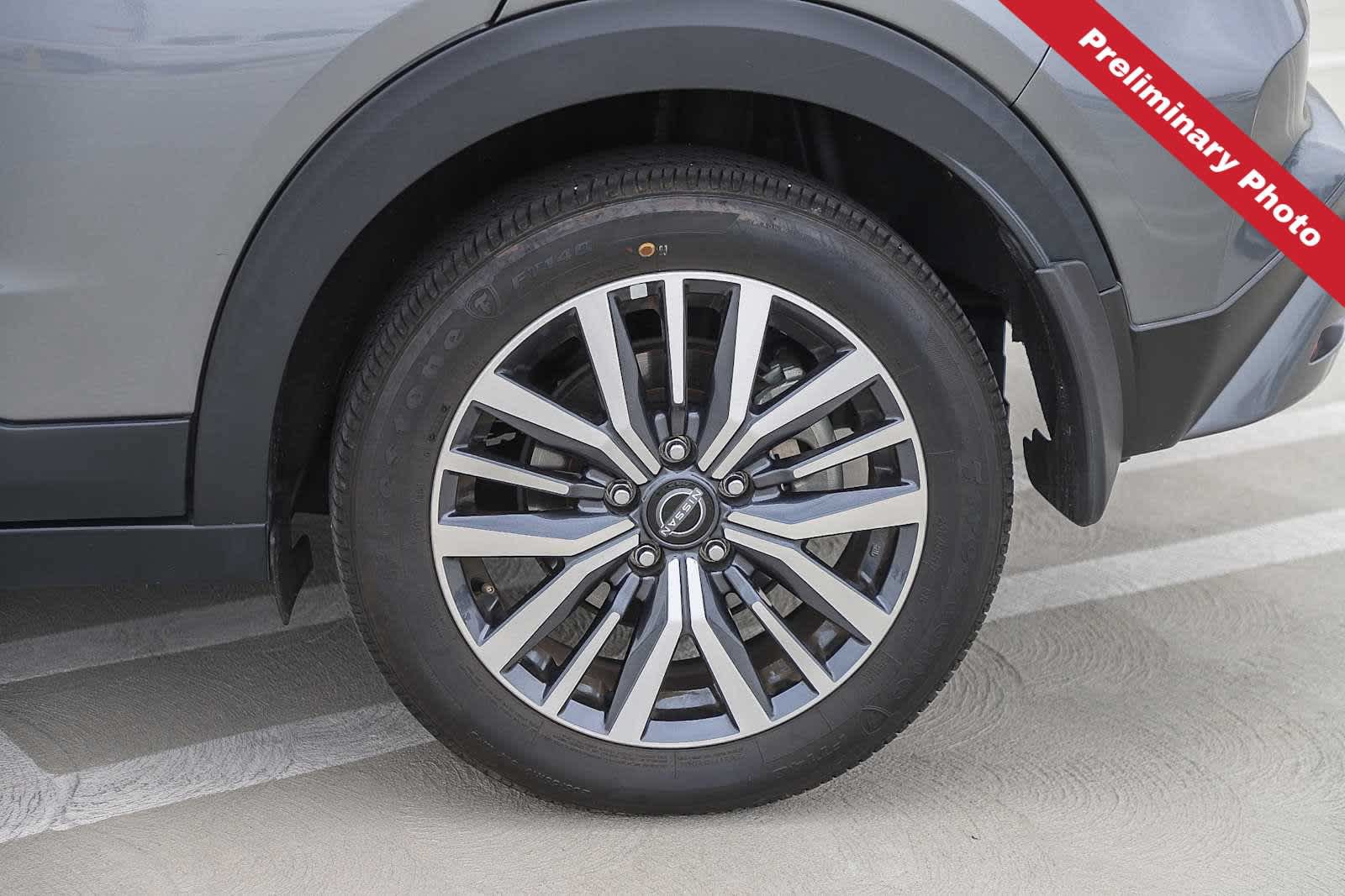 Used 2024 Nissan Kicks SV FWD image 7