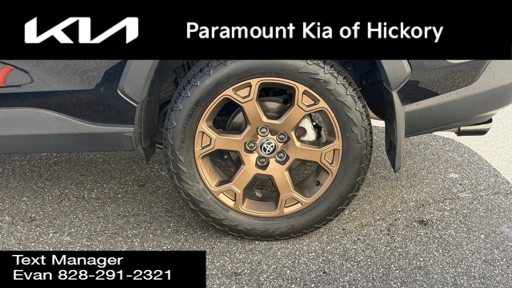 Used 2023 Toyota RAV4 AWD Hybrid image 2