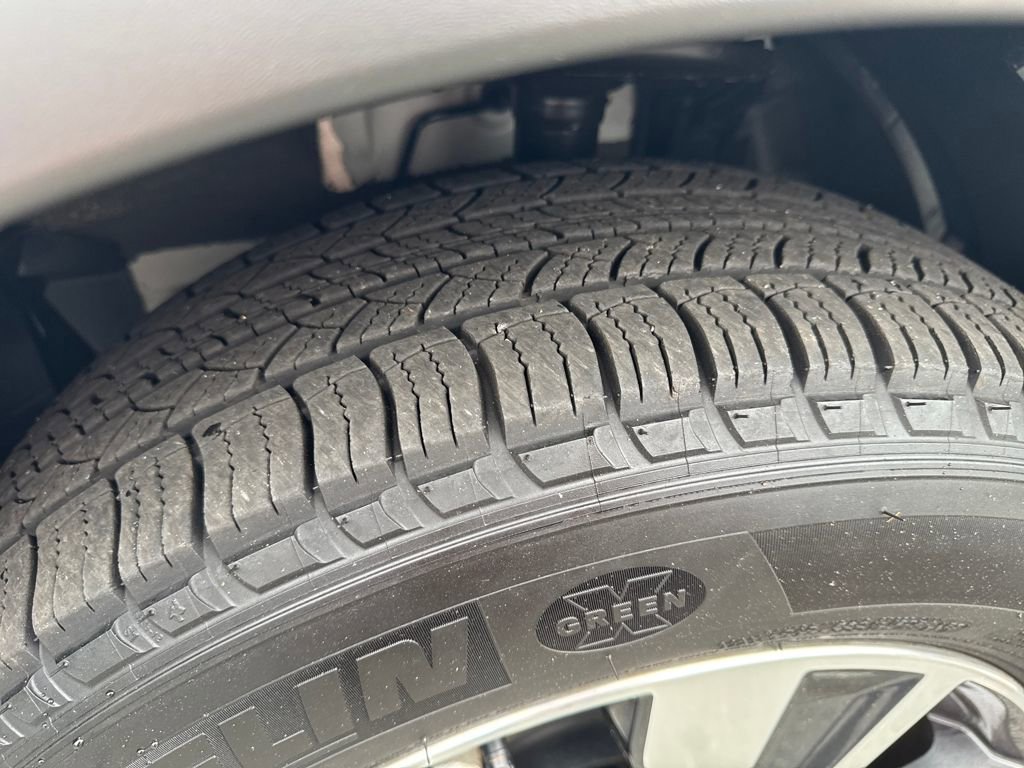 Used 2024 Nissan Murano SV image 26