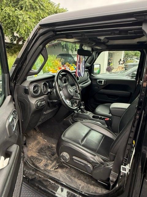Used 2021 Jeep Gladiator Overland w/ Popular Equipment Package AWD/4WD image 5