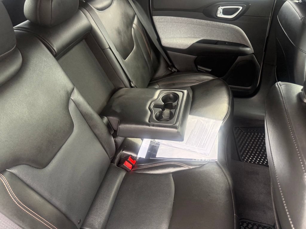 Used 2022 Jeep Compass Latitude AWD/4WD image 50