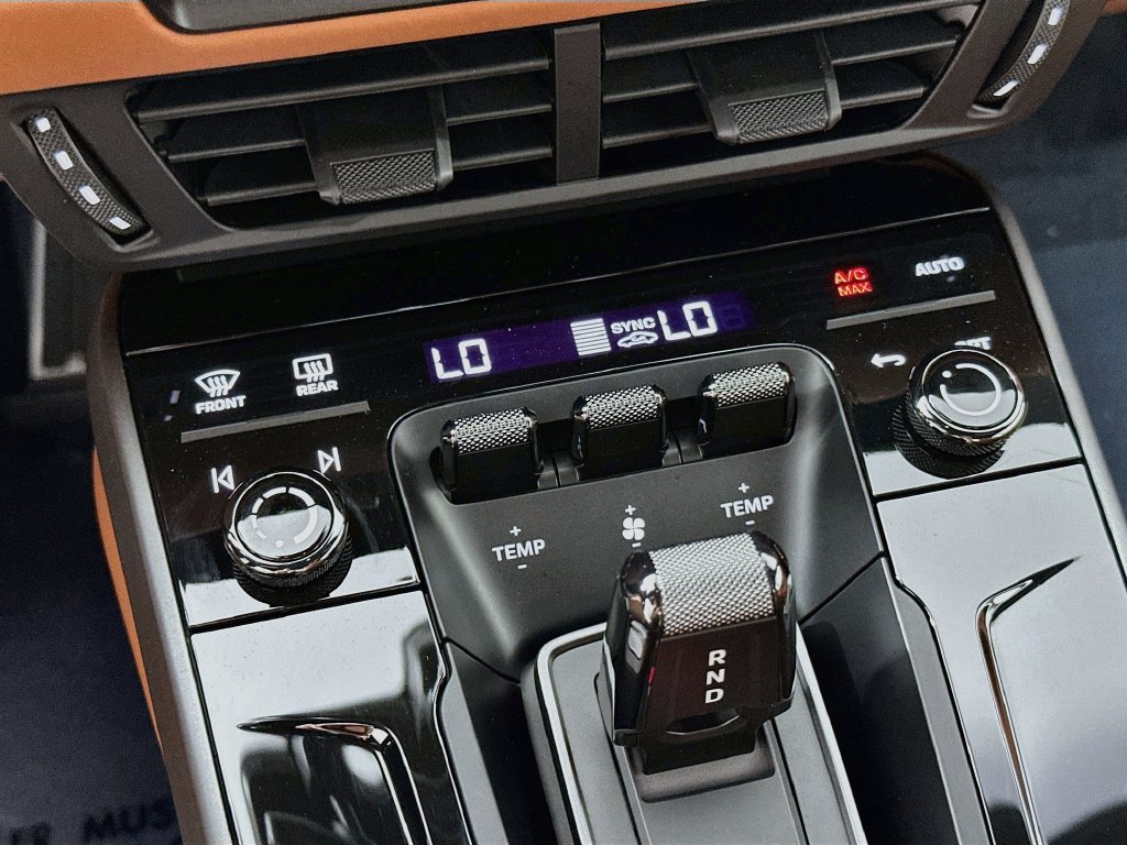 New 2026 Porsche 911 Carrera RWD image 18