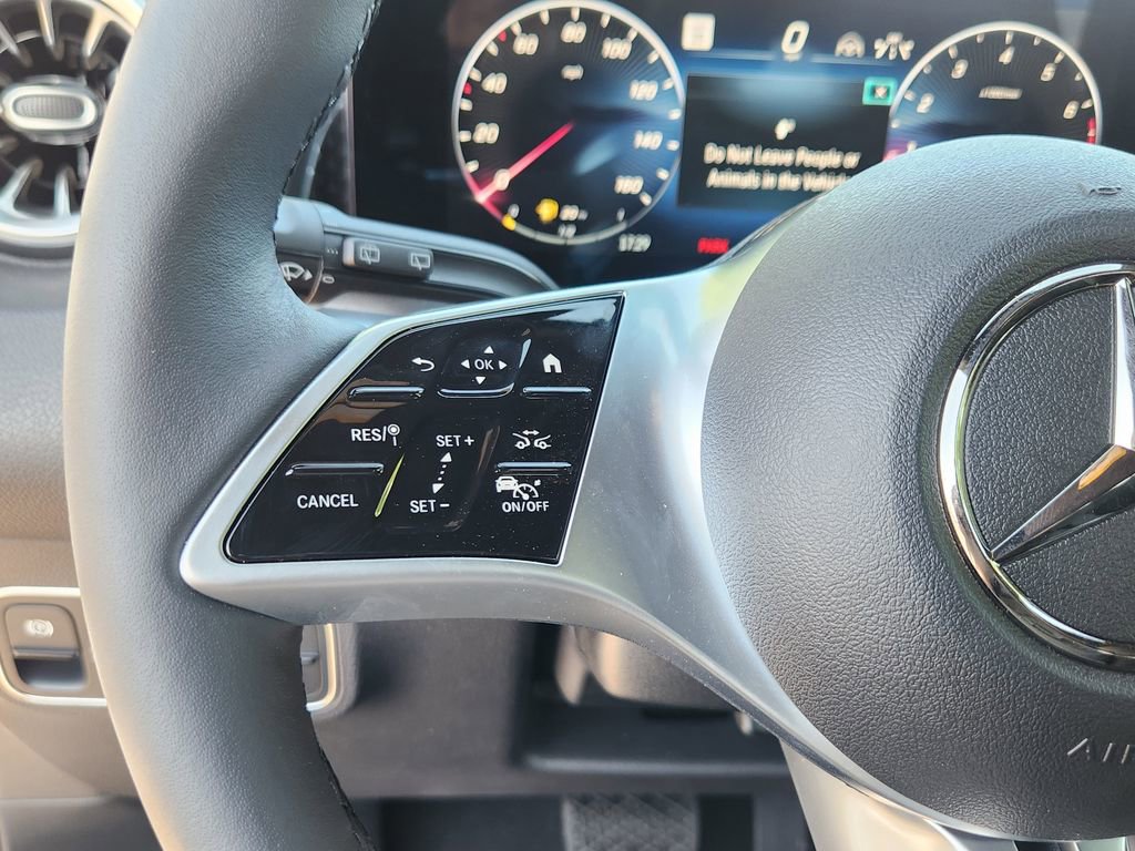 New 2025 Mercedes-Benz GLB 250 4MATIC image 23