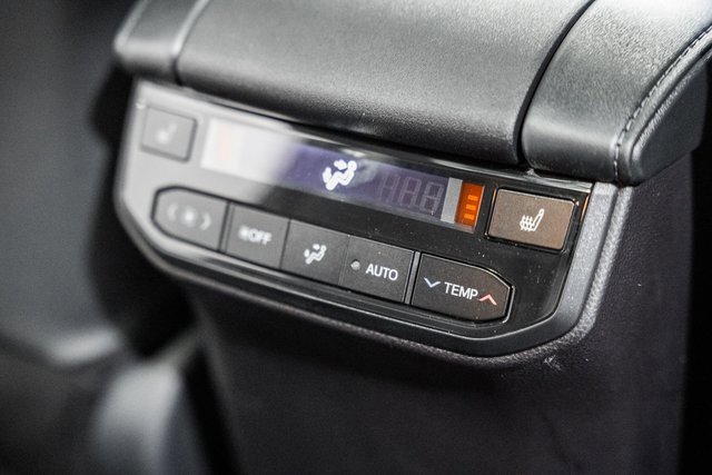 New 2026 Toyota Highlander Platinum image 35