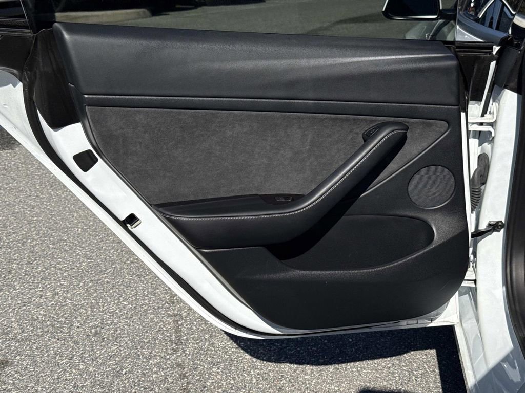Used 2022 Tesla Model 3 Long Range image 13