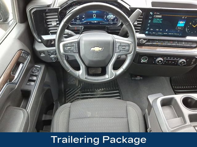 Used 2023 Chevrolet Silverado 1500 LT AWD/4WD image 3