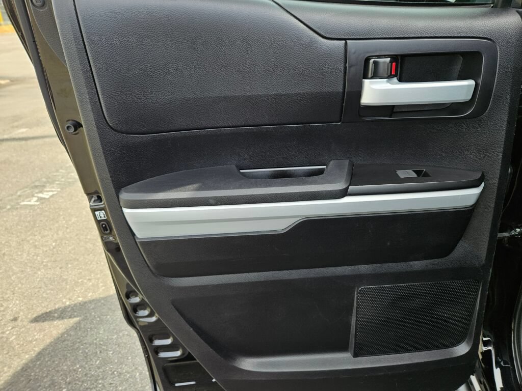 Used 2020 Toyota Tundra SR5 AWD/4WD image 16