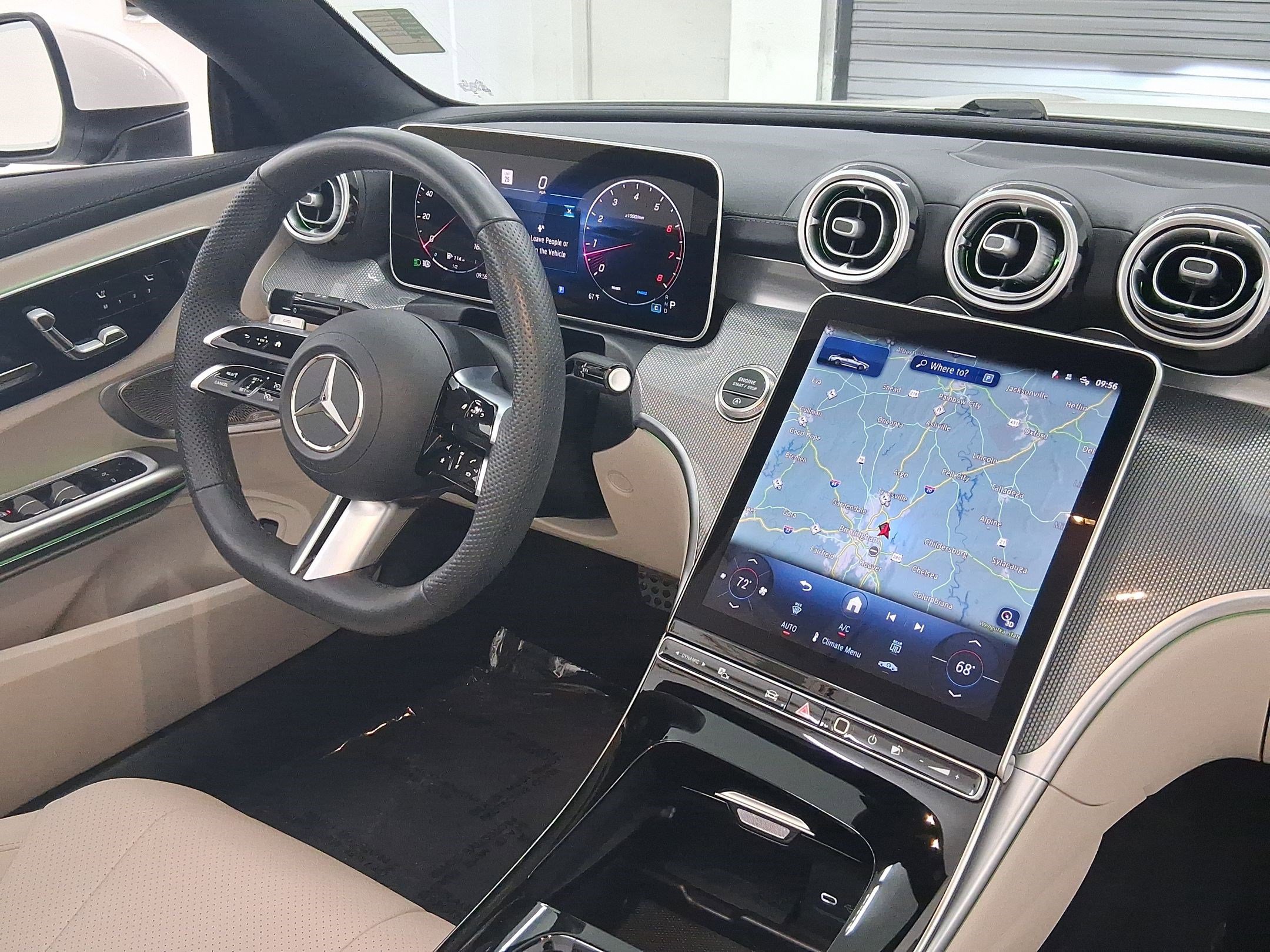 Used 2025 Mercedes-Benz CLE 300 4MATIC Cabriolet image 19