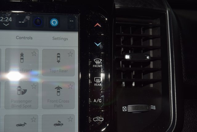 Used 2024 RAM 3500 Big Horn w/ Towing Technology Group image 32