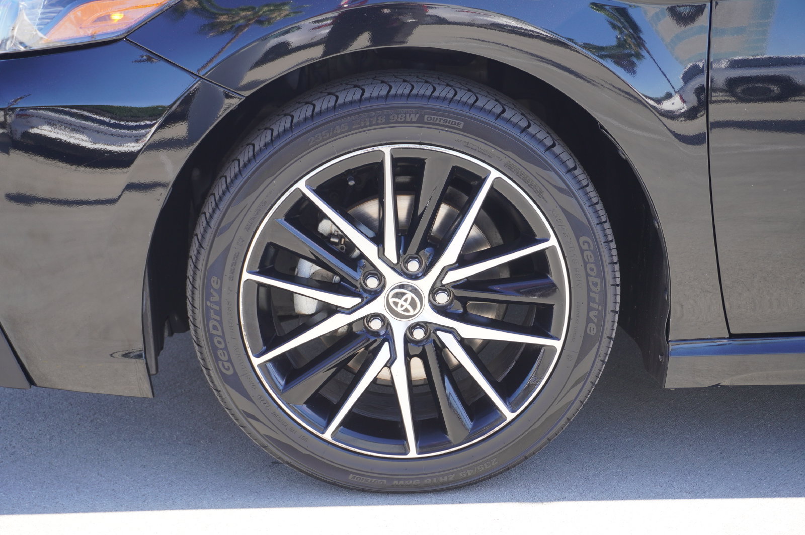 Certified 2021 Toyota Camry SE FWD image 22