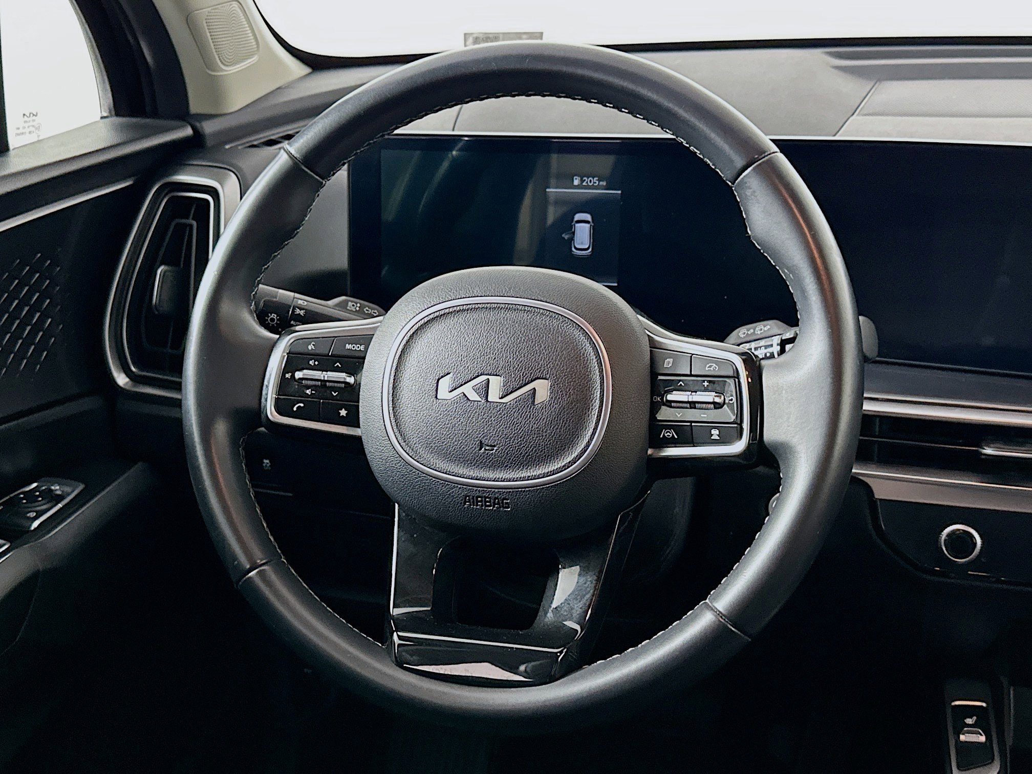 Used 2024 Kia Sorento S image 18