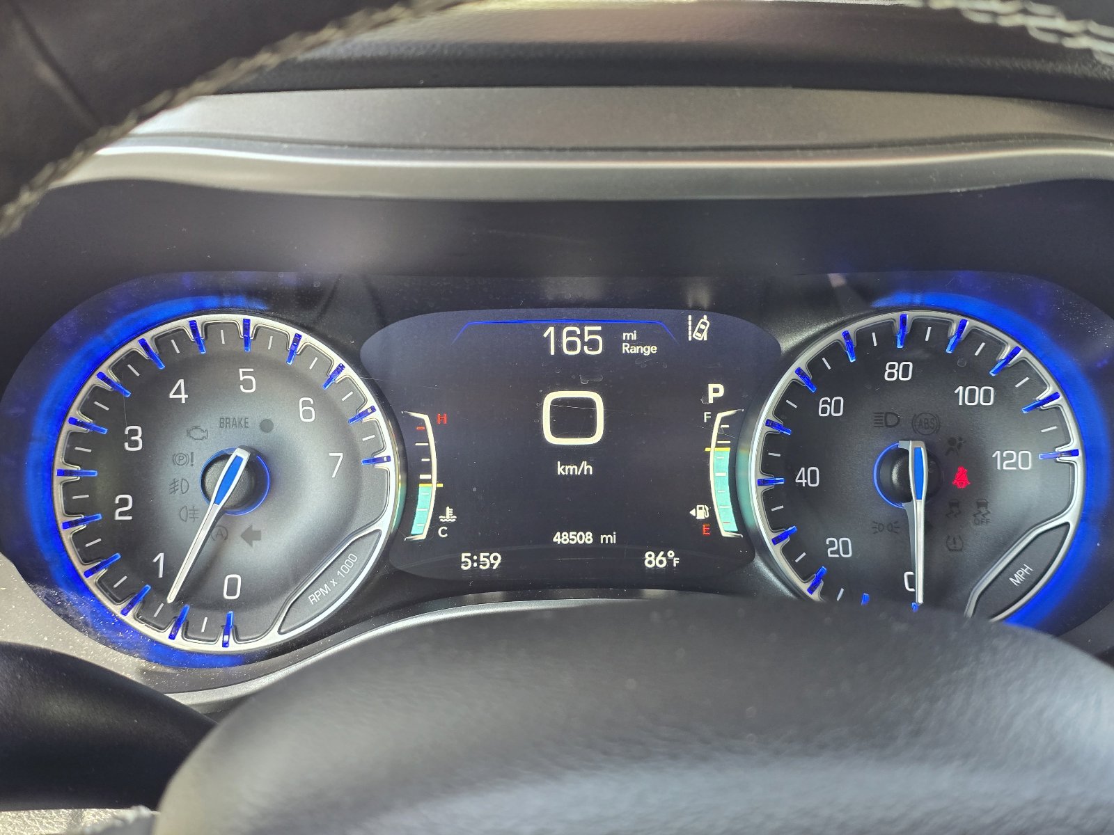 Used 2024 Chrysler Pacifica Touring-L FWD image 18