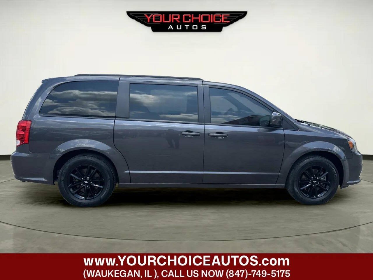 Used 2020 Dodge Grand Caravan SE FWD image 6