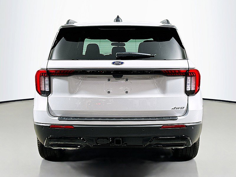 New 2026 Ford Explorer ST-Line w/ ST-Line Street Pack image 5