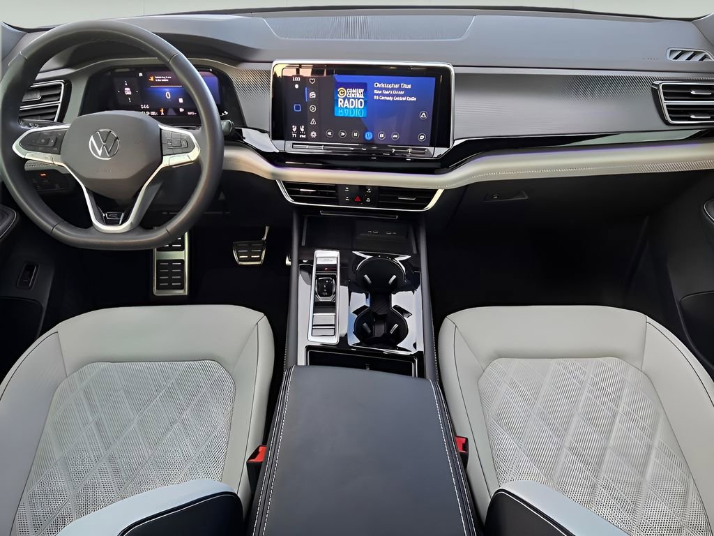 Used 2025 Volkswagen Atlas Cross Sport SEL Premium R-Line image 26