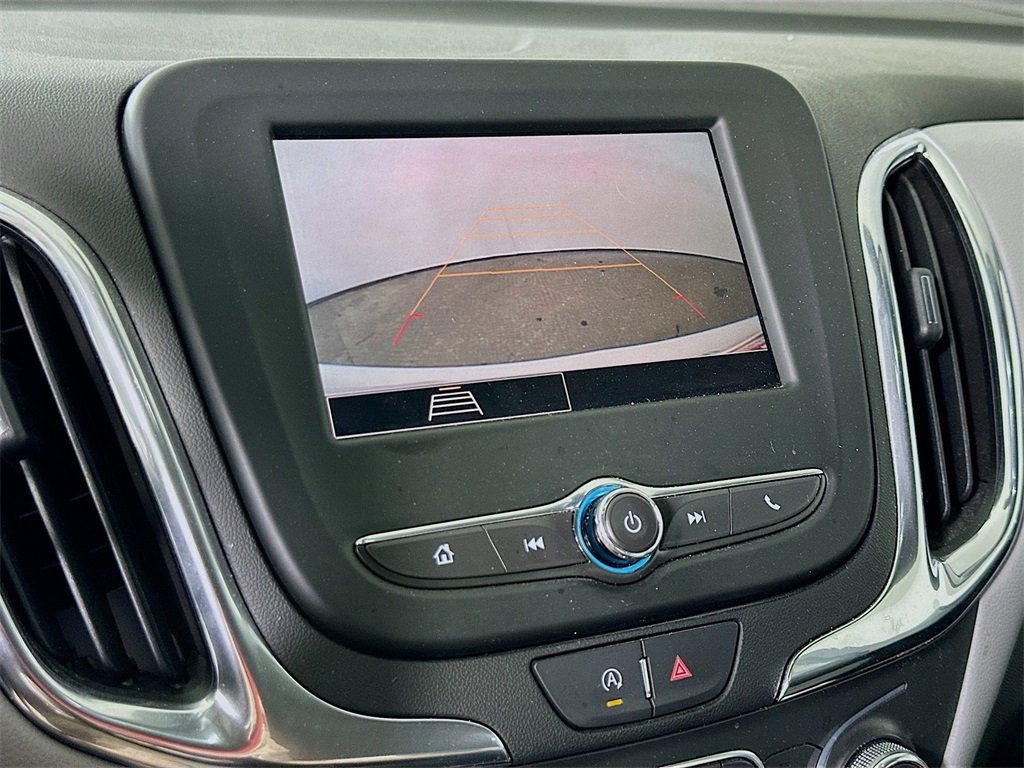 Used 2022 Chevrolet Equinox LS image 9